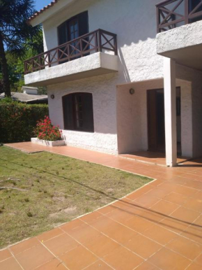 Apartamento independiente en planta baja. Zona residencial